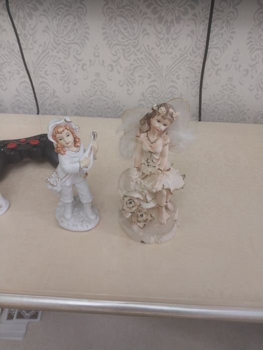 Фарфоровые статуэтки