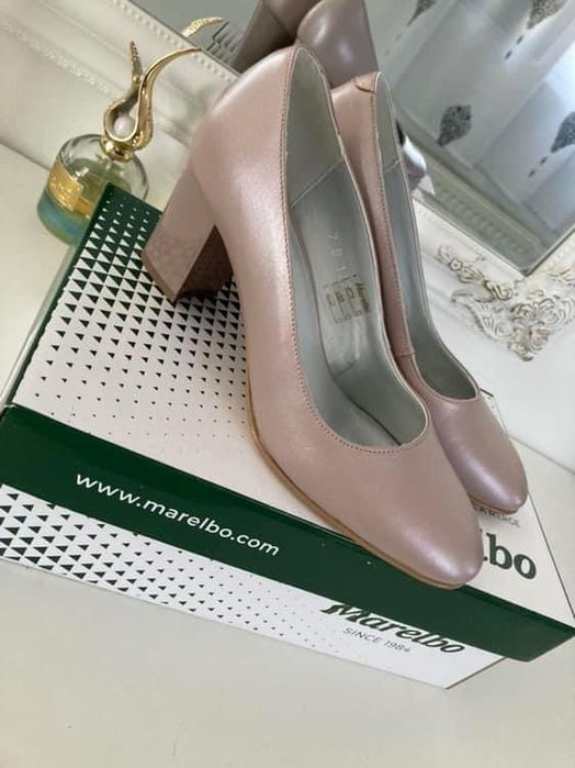 Pantofi piele marimea  39 Marelbo