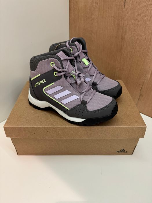 Продам кроссовки ботинки детские