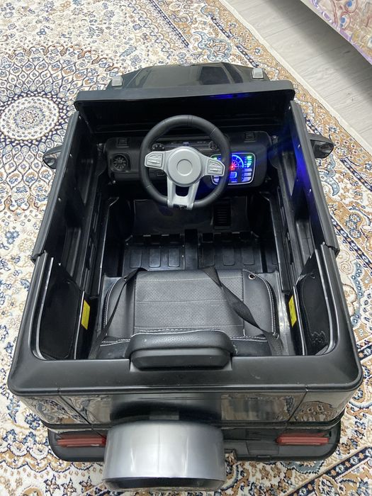 Mercedes amg для детей