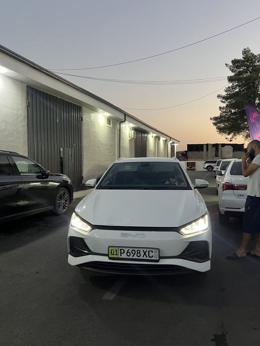CARBOOKING.UZ sizga (Hongqi E-QM5 / BYD E2 / BYD Seagull) avtomobilini