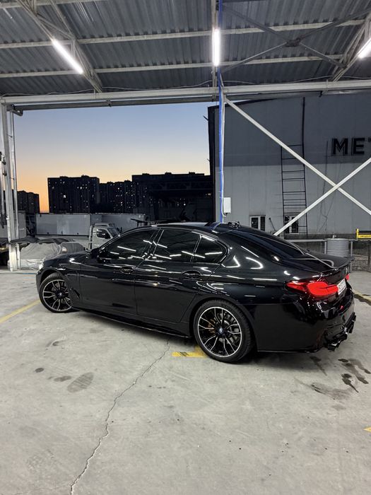 BMW G30 M5 gibrid