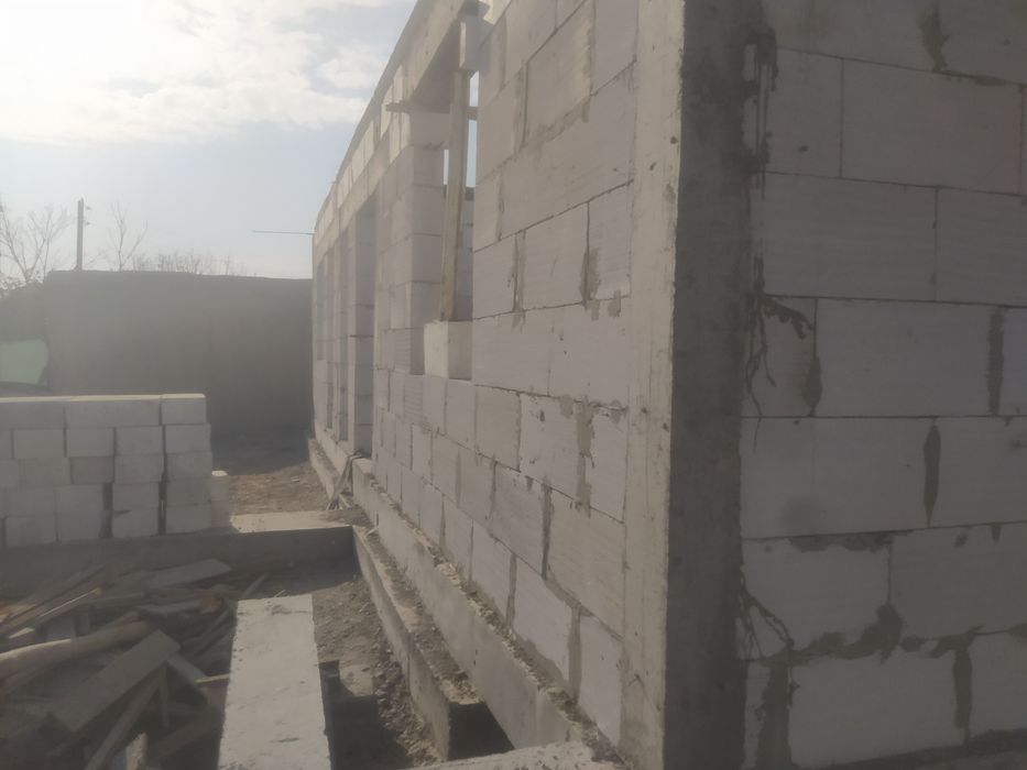 Участка сотилади 5 хонали 4 сотих 2 этаж килса хам болади