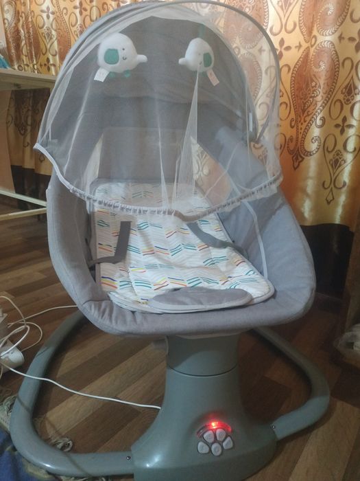 Срочно продам Шизлонг новый