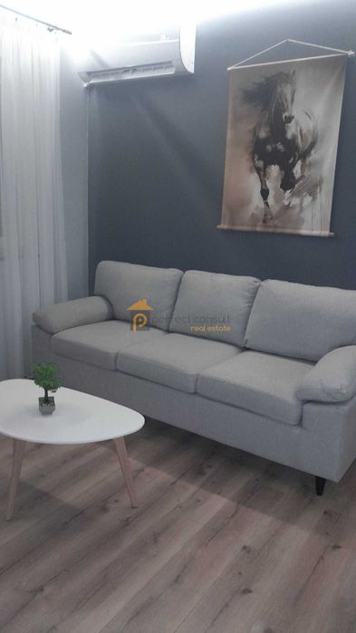 Дава се под наем Тристаен апартамент в Пловдив, Център - 80 кв.м за 550 € - Снимка #3