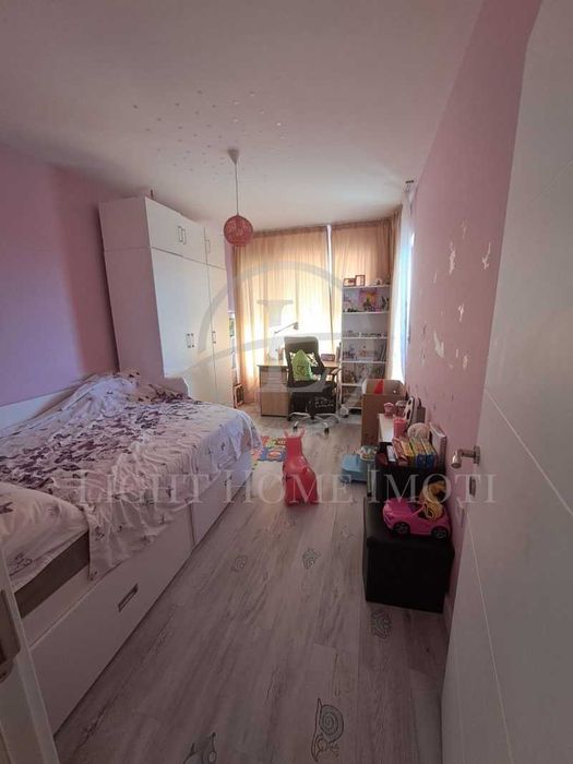 Продава се Тристаен апартамент в Пловдив, Кючук Париж - 104 кв.м за 1924 €/кв.м - Снимка #6