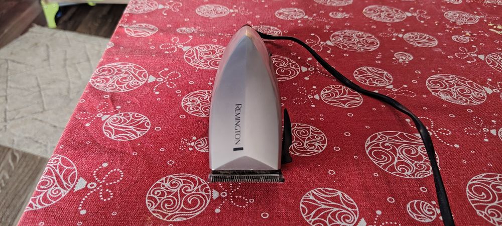 Mașina de tuns Remington