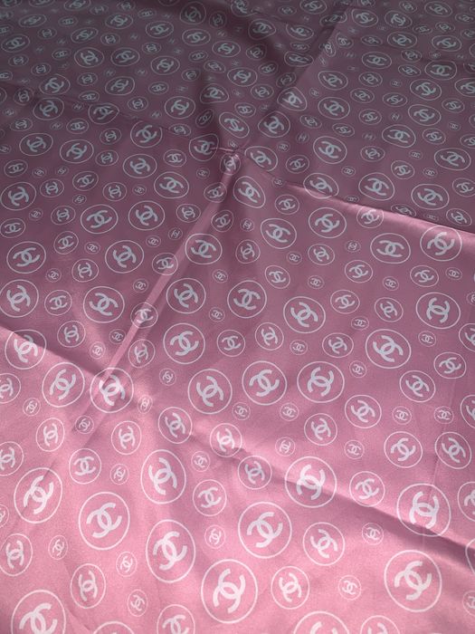 Атлассной платок