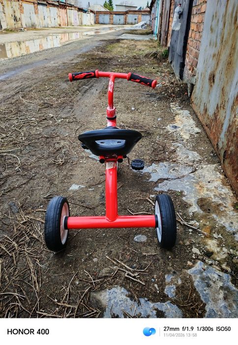 Детский трехколесный велосипед