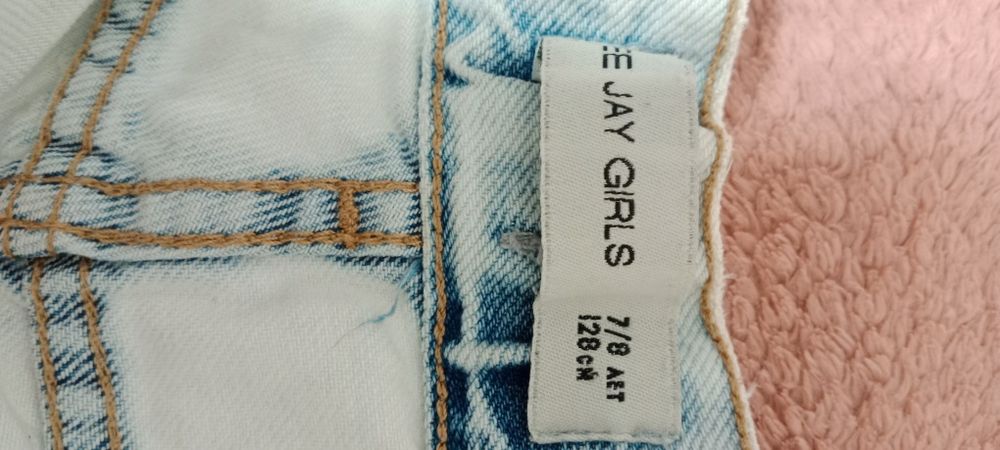 Шортики стильные джинсгерлс  для девочки от 5 до 7 лет