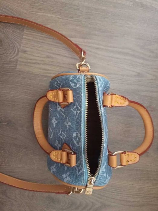 Luis Vuitton Чанта Мини, с дълга дръжка