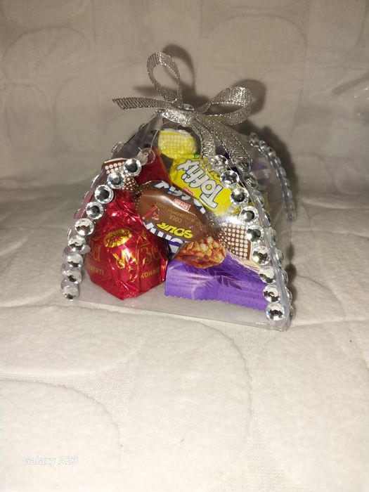 Конфеты, тойбастар, подарки