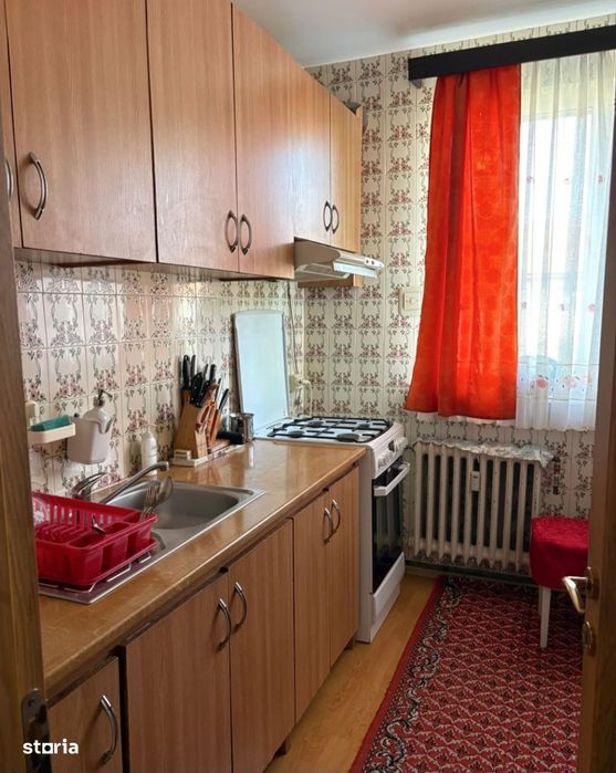 3 camere de Vânzare,Calea București-Petre Ispirecu,63mp,acoperiș-pod