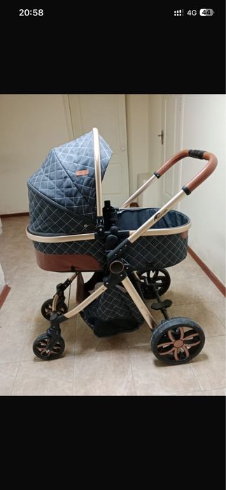 Коляска складная в идеальном состояний