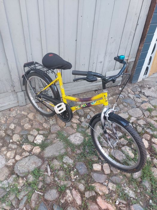 Vând bicicleta de copii