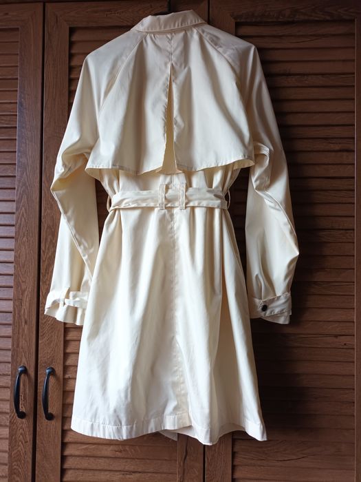 Оригинален дамски тренч NIKE, размер S