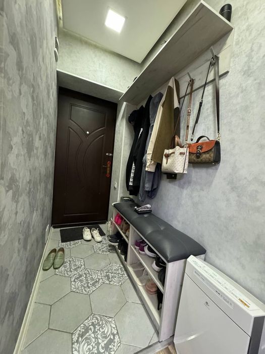 1в2/1/4 Буюк Ипак ийули,36.6 аптека ориентир,кирпич,чистая,с мебелью