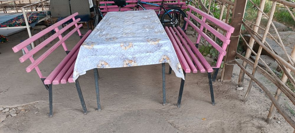 Комплект.Скамейка..Стол..2.м-1м..25.комплект.цена.договорная.