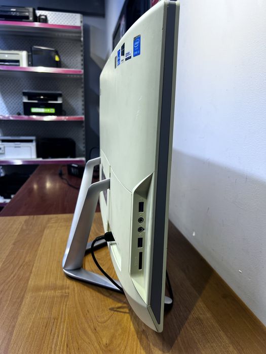 Моноблок Lenovo Core i3