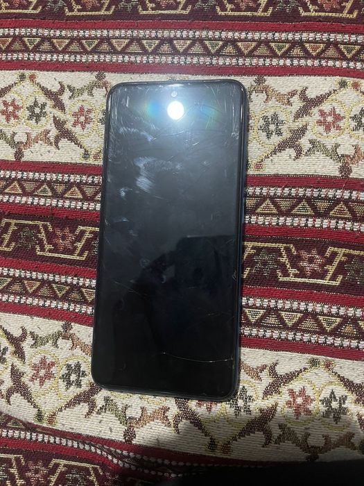 Продам на запчасти redmi note 10s