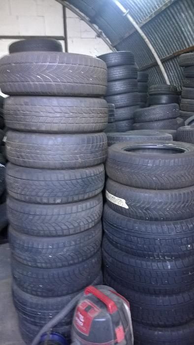 Гуми и джанти втора употреба на едро и дребно.