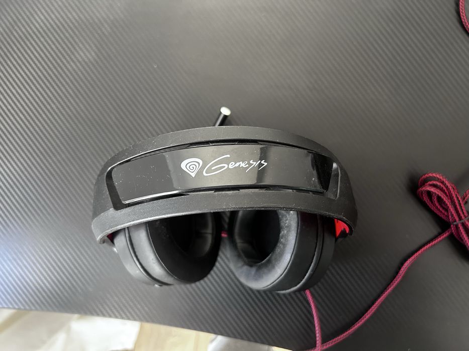 Masa si scaun de gaming