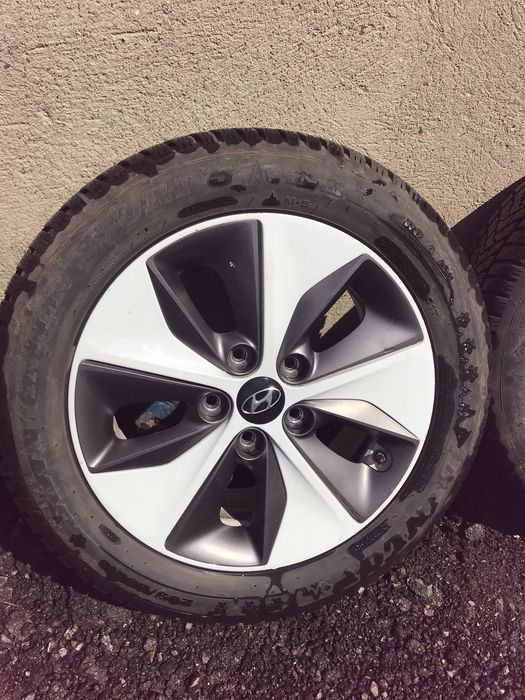 Комплект гуми с  джанти за Хюндай Айоник Hyundai Ioniq 16цола
