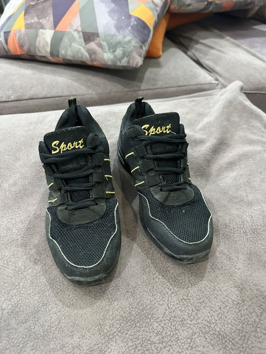 Кроссовки 38 размер