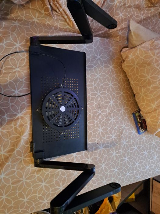 Masuta pliabila pentru laptop