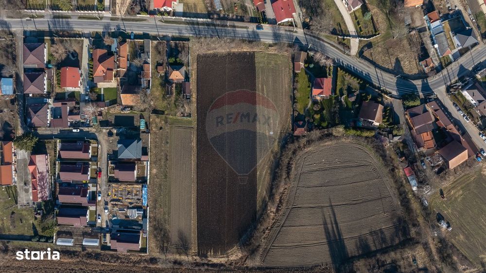 Teren intravilan 9.000 mp pentru dezvoltare rezidențială sau mixtă