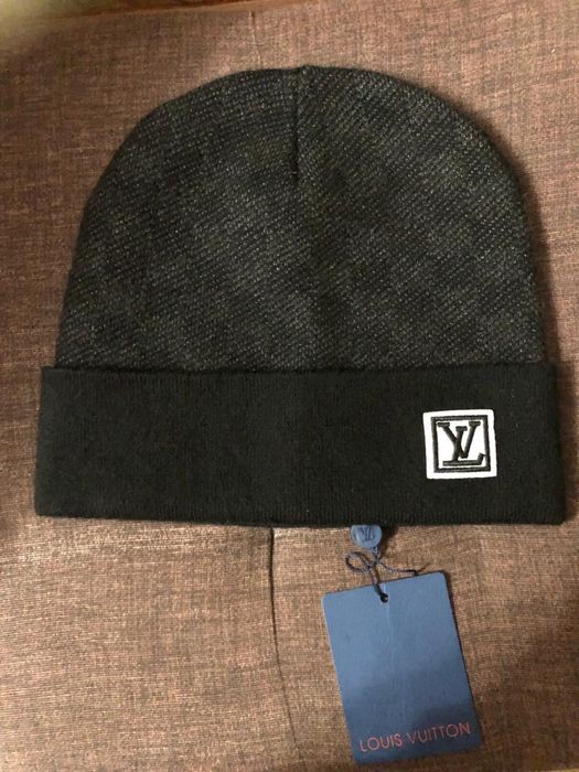 Căciulă louis vuitton neagra