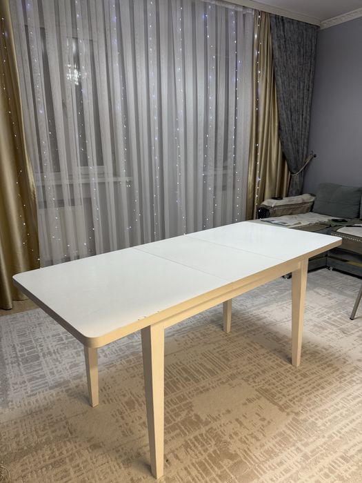 Продам кухонный стол