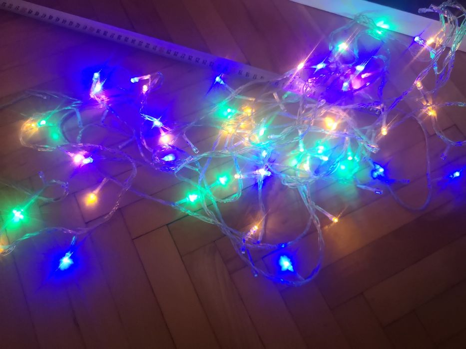LED коледно осветление цветно и Коледни Венци