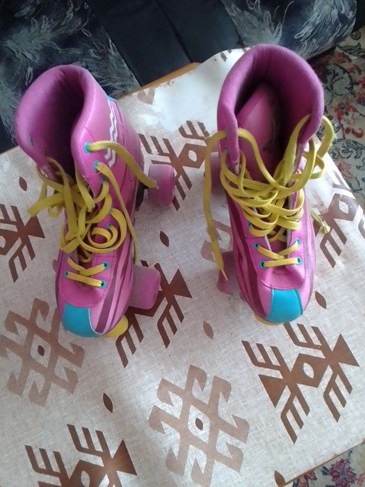 Ролкови кънки на Сой Луна