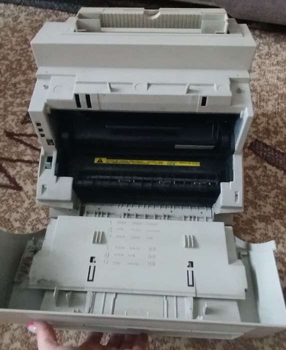 Продам принтер HP