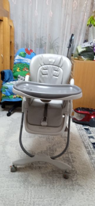 Стул для кормления.