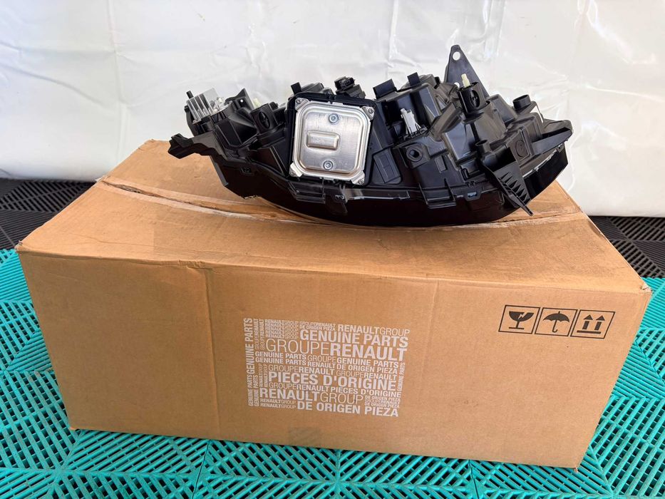 Far stanga Led Pure Vision nou original Renault Koleos 2 2016-2020