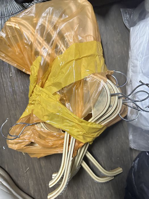 Продам вешалки для магазина