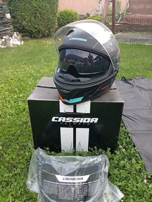Vând echipament moto casca cizme geci pantaloni