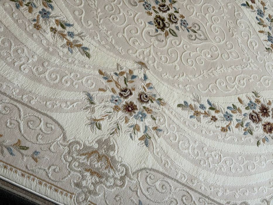 Ковер,в отличном состоянии