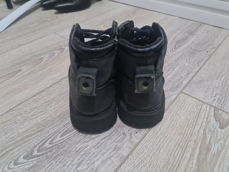 Детские ботинки кожанные