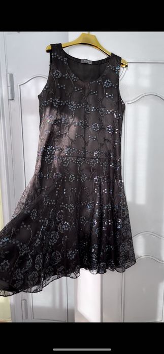 Платье  с блёстками для мероприятия