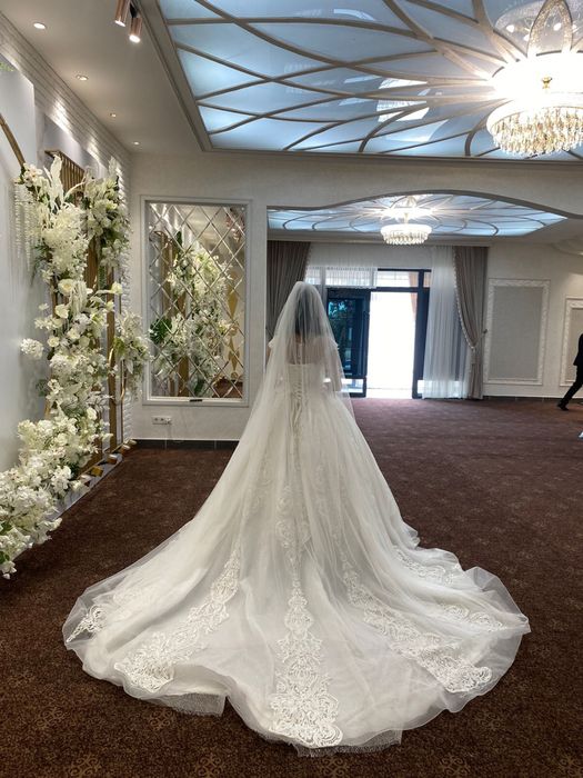 Свадебное платье продам