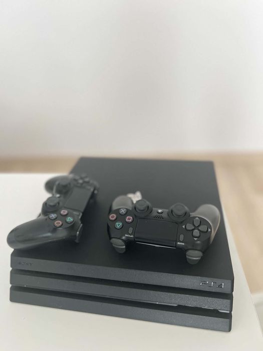 Vâbnd PLAY STATION 4 pro