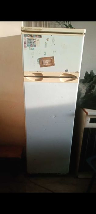 Продам холодильник срочно ...
