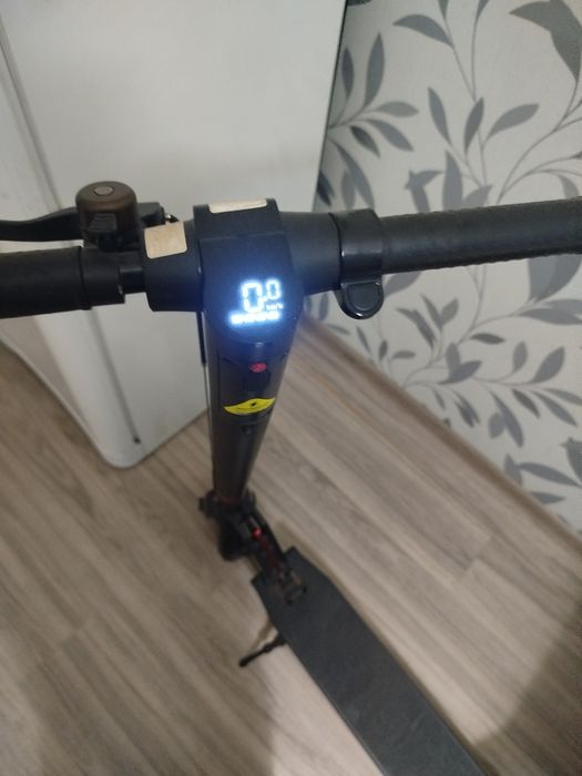 Продам электросамокат