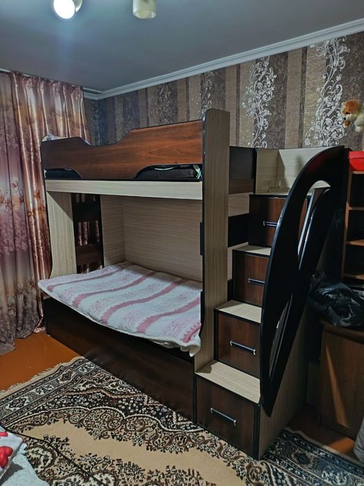 Продается 2-х ярусная кровать.