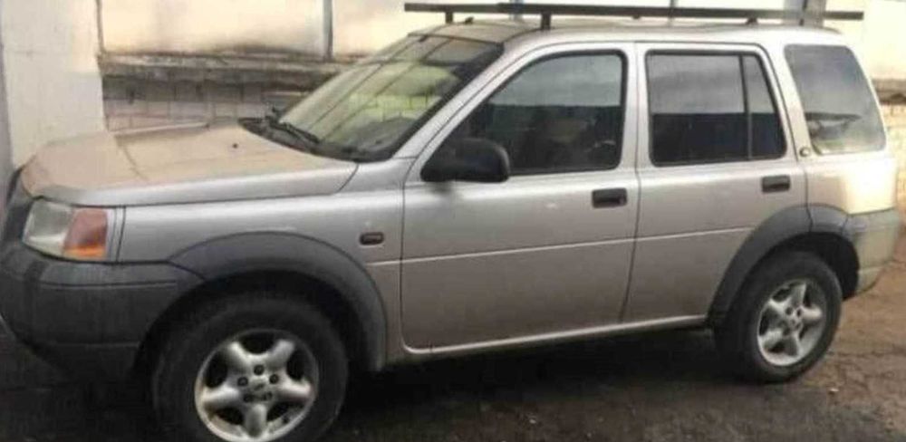 Dezmembrez LandRover Freelander 1 dezmembrari 2.0 diesel td4 piese