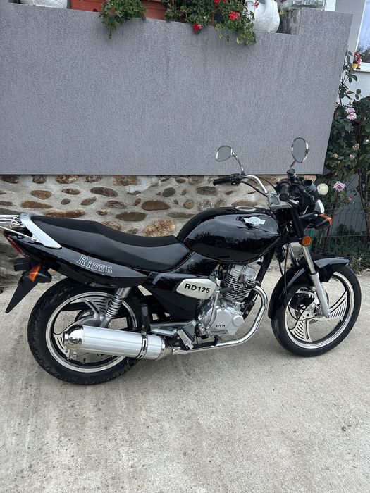Motocicletă RD125 (HY125-2) – 125cc in stare impecabilă!!