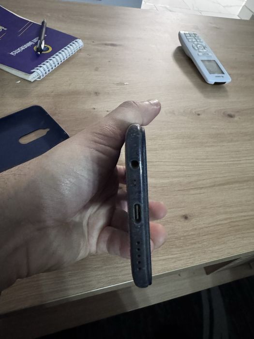 Redmi 8 32GB с кейс